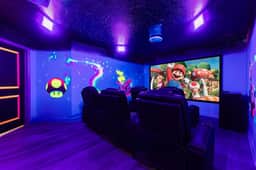 9 Miles to Disney: Themed Rooms, Pool & Theater - Image 2