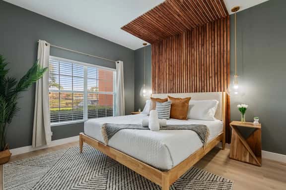 Pet-Friendly Lakeview Townhome w/ Pool, Themed - Image 1