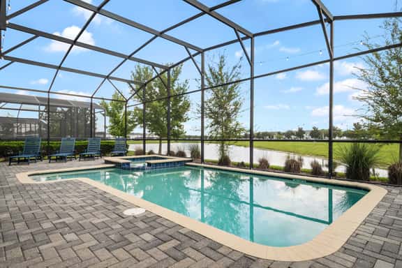 Disney Escape w/ Pool Spa, Movie Theater & Game - Image 1