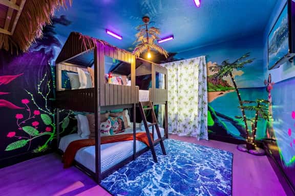 Disney Retreat: Pool, Themed Rooms, Pets Welcome! - Image 1