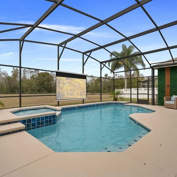Davenport Dream: Avatar Theater & Pool Oasis - Image 1