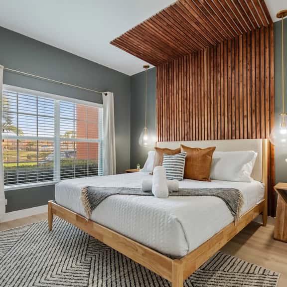 Pet-Friendly Lakeview Townhome w/ Pool, Themed - Image 1