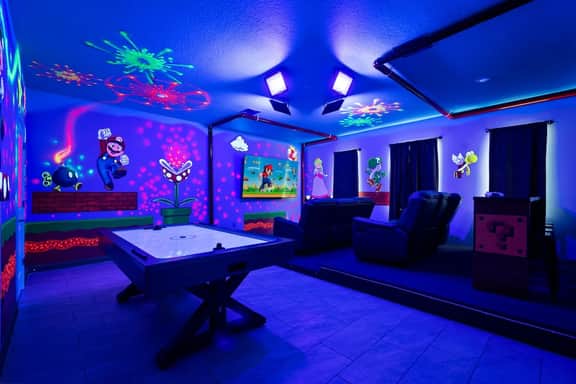 Theater & Pool Villa near Disney - Spa & BBQ - Image 4