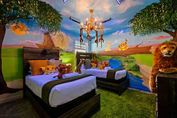 Theater & Pool Villa near Disney - Spa & BBQ - Image 5